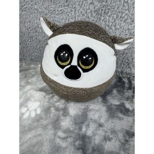 Ty Squish-a-Boo named Linus the Lemur.
